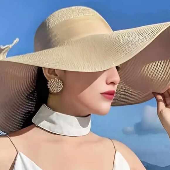 SUMMER OFF WHITE AND BLACK STRAW BEACH SUN HAT - Picture 2 of 5